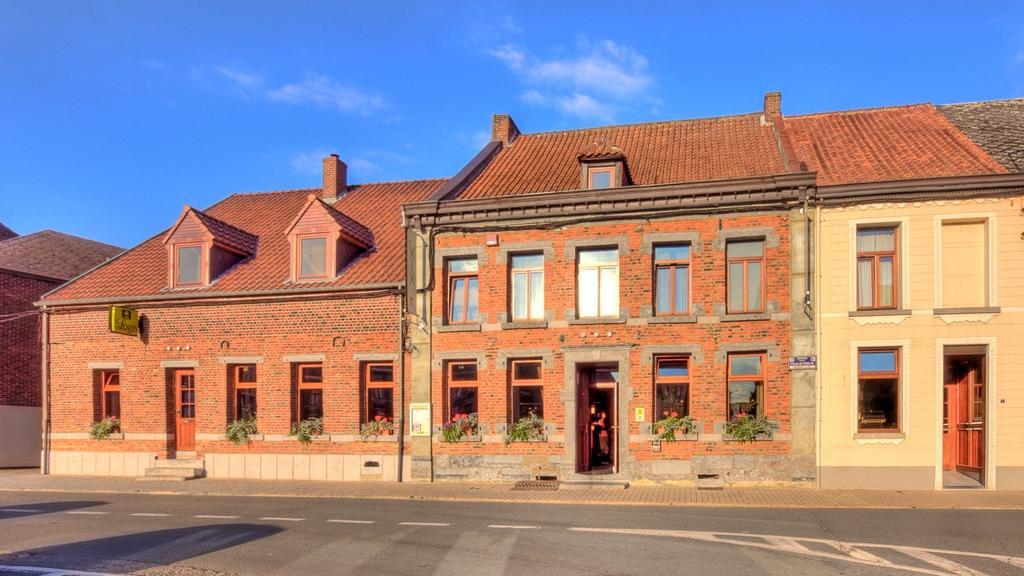 Auberge Le XIX Eme Thulin ภายนอก รูปภาพ